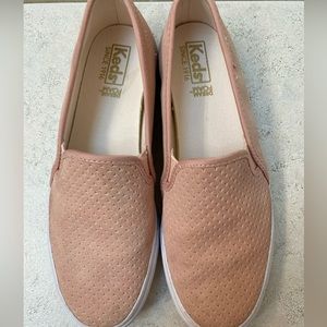 Keds Double Decker Perf Suede Women’s Slip On Shoes Size 7 Dusty Pink